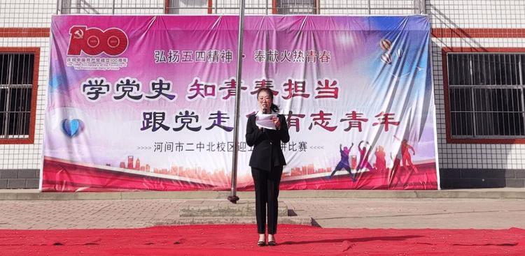 时尚芭比做美甲
