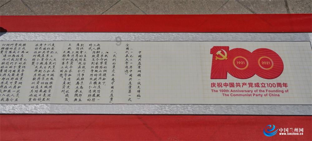 我不懂为什么要成家，我也不懂，组建家庭有什么幸福快乐，为什么我和别人想法不同？游戏画面